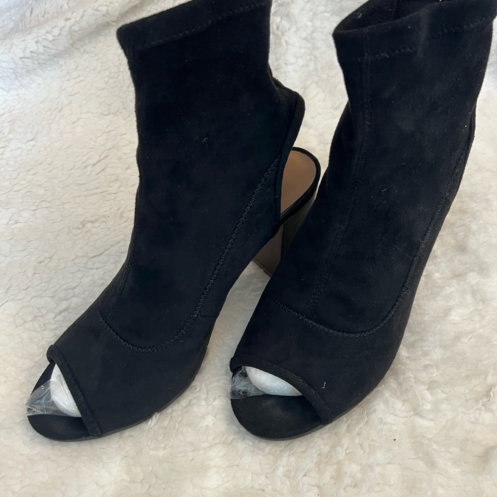 Qupid Black Peep-Toe Heeled Ankle Boots